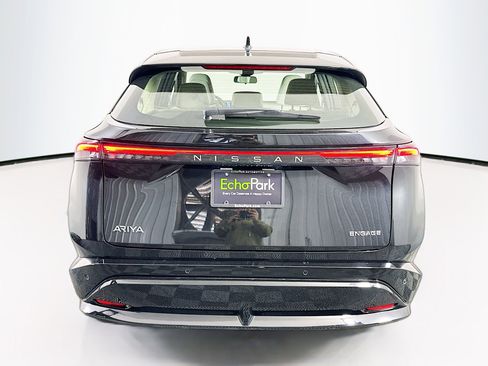 Used 2024 Nissan Ariya FWD image 7