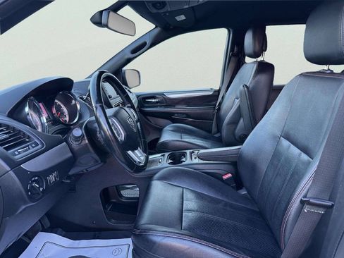 Used 2019 Dodge Grand Caravan GT FWD image 11