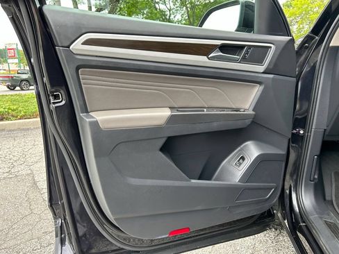 Used 2022 Volkswagen Atlas SE AWD/4WD image 9