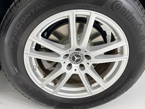 Certified 2026 Mercedes-Benz GLC 300 image 29