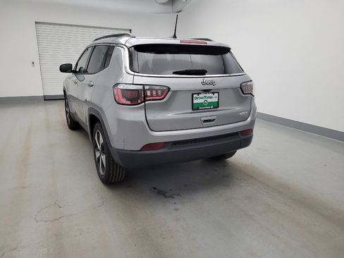 Used 2019 Jeep Compass Latitude w/ Popular Equipment Group FWD image 6