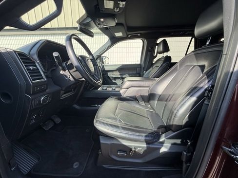 Used 2021 Ford Expedition Limited image 23
