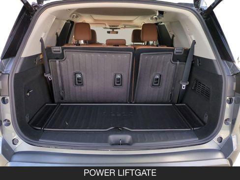 New 2026 Nissan Pathfinder Platinum FWD image 20