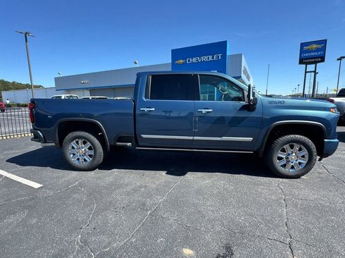 New 2026 Chevrolet Silverado 2500 High Country w/ High Country Premium Package AWD/4WD image 5