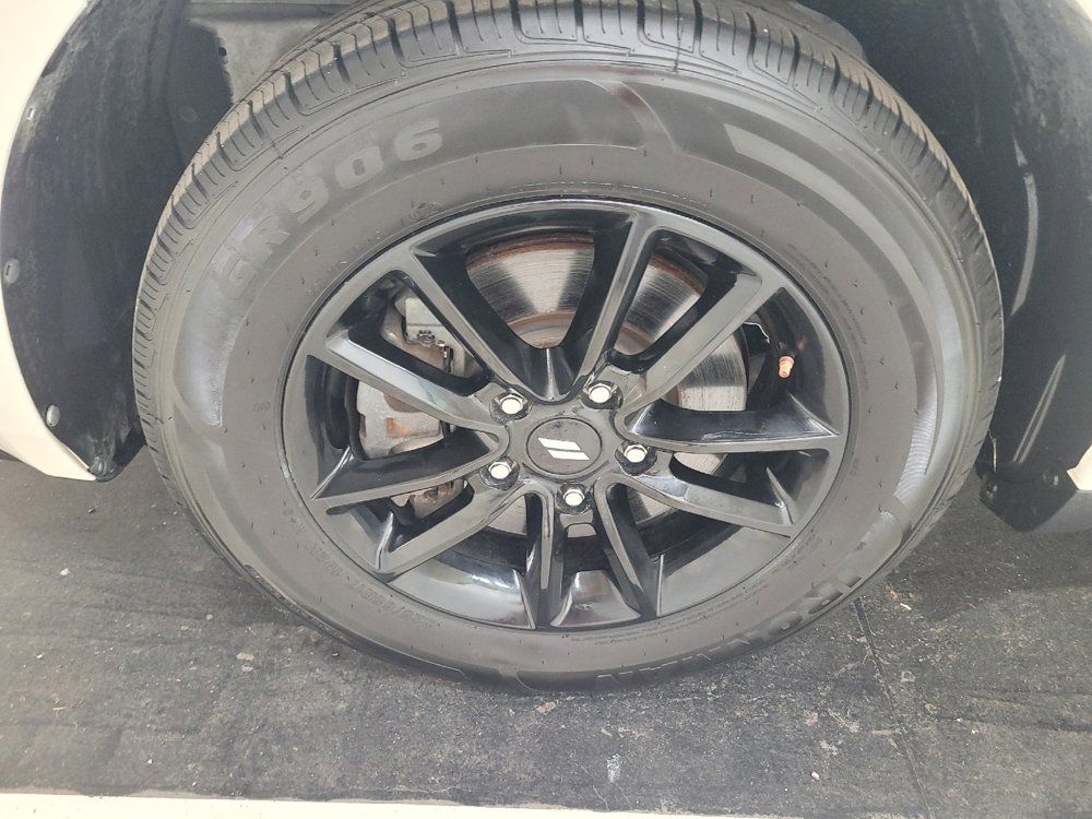 Used 2020 Dodge Journey SE w/ SE Popular Equipment Group FWD image 31