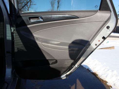 Used 2011 Hyundai Sonata Limited w/ Navigation Pkg 5 FWD image 37