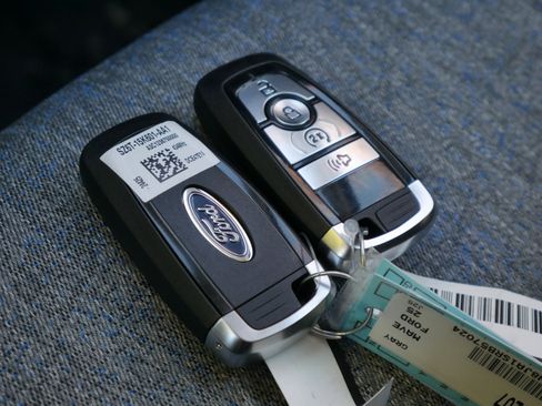 New 2025 Ford Maverick XLT w/ XLT Luxury Package image 34