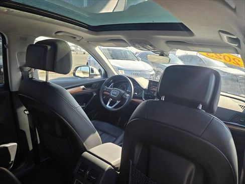 Used 2023 Audi Q5 2.0T Premium w/ Convenience Package image 15