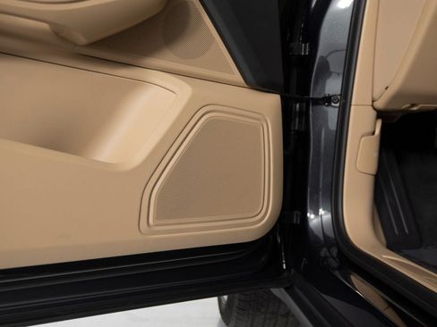 New 2026 Porsche Macan AWD/4WD image 21