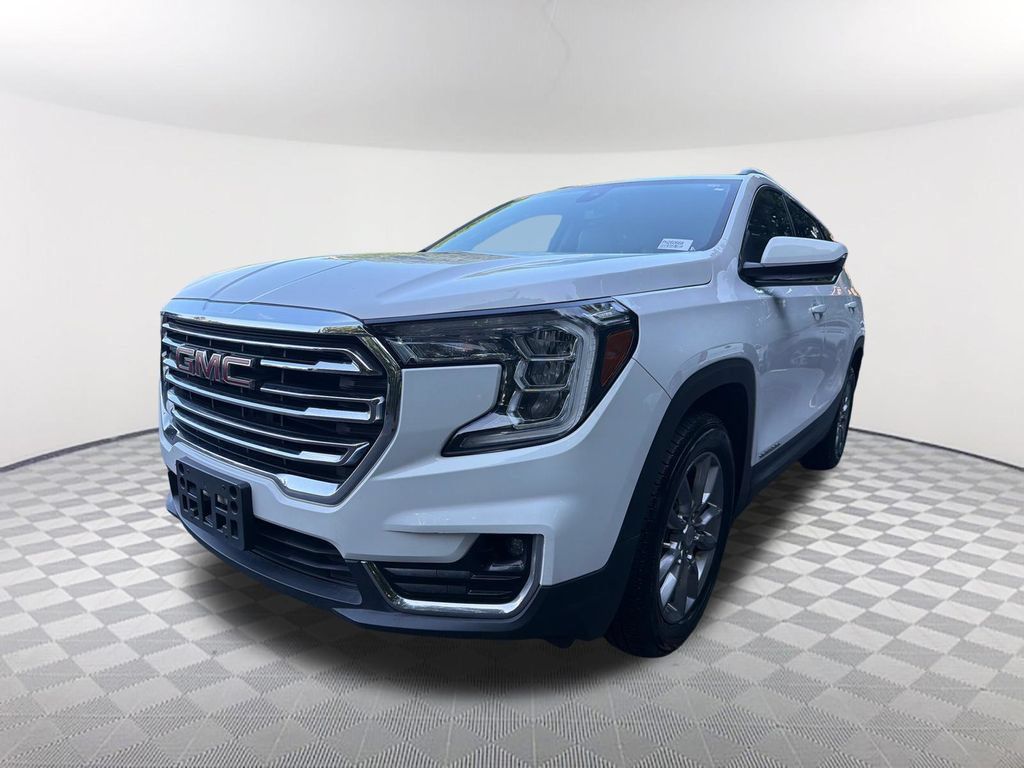 Used 2022 GMC Terrain SLT AWD/4WD image 1
