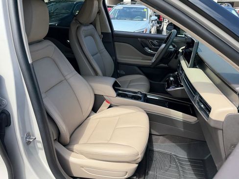 Certified 2024 Lincoln Corsair FWD image 15