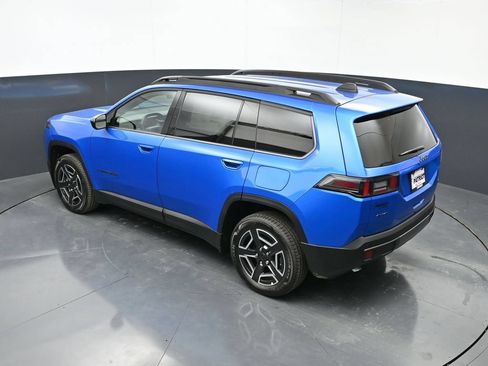 New 2026 Jeep Cherokee Laredo AWD/4WD image 37