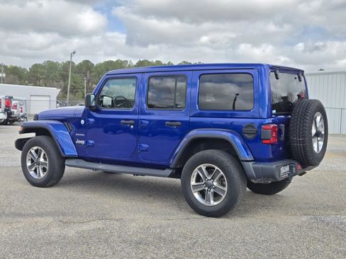 Used 2020 Jeep Wrangler Unlimited Sahara image 11