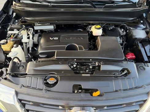 Used 2019 Nissan Pathfinder SV FWD image 22