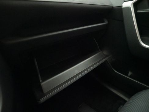 Used 2020 Toyota RAV4 LE image 28