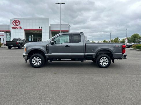 Used 2023 Ford F250 XLT w/ 360-Degree Camera Package AWD/4WD image 3