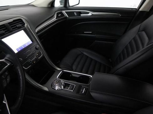 Used 2020 Ford Fusion SEL FWD image 20