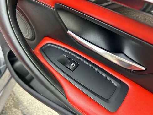 Used 2015 BMW M4 Convertible image 49