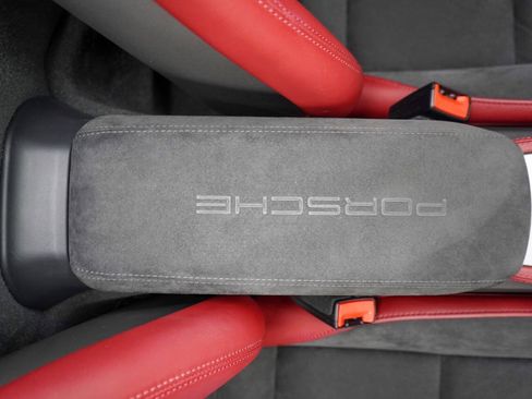Used 2020 Porsche 718 Boxster Spyder RWD image 76