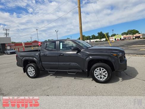 New 2026 Toyota Tacoma SR5 AWD/4WD image 2