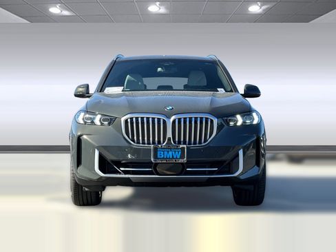 Used 2026 BMW X5 xDrive40i AWD/4WD image 6
