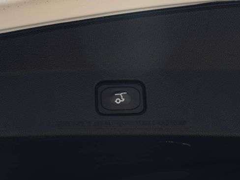 Used 2018 Ford Explorer Platinum AWD/4WD image 44