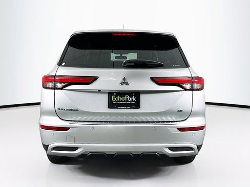Used 2024 Mitsubishi Outlander SE image 7