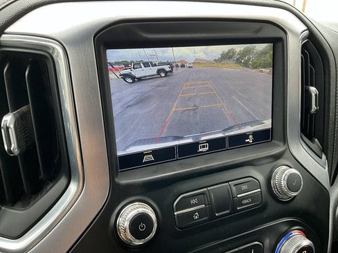 Used 2021 GMC Sierra 2500 SLE w/ SLE Value Package; AWD/4WD image 11