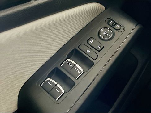 Used 2025 Honda Civic Sport image 17