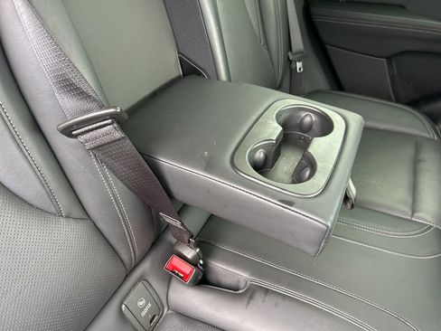 Used 2023 Buick Envision Essence image 43