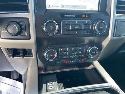 Used 2019 Ford F250 Lariat w/ Lariat Ultimate Package image 15
