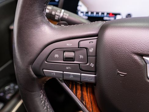 Used 2021 Cadillac Escalade Premium Luxury w/ Driver Assist Tech Package RWD image 30