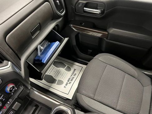 Used 2021 Chevrolet Silverado 1500 RST w/ Z71 Off-Road Package image 37