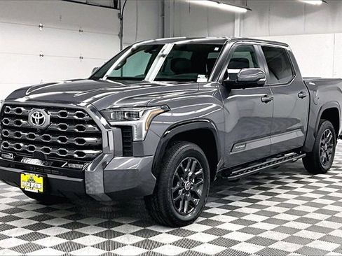Used 2024 Toyota Tundra Platinum image 10