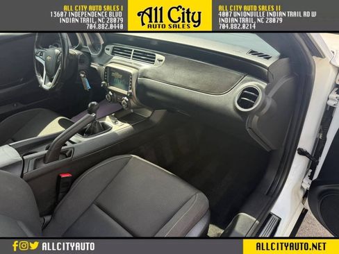 Used 2013 Chevrolet Camaro LT RWD image 13