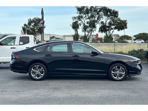 Used 2023 Honda Accord EX image 3