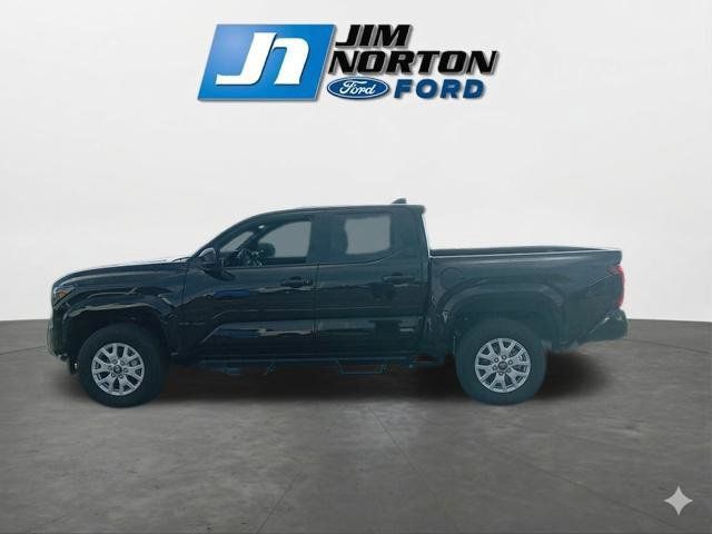 Used 2025 Toyota Tacoma SR5 AWD/4WD image 6