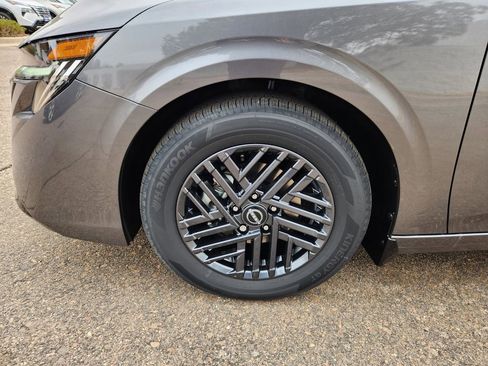 New 2026 Nissan Sentra SV w/ Floor Mat Package FWD image 15