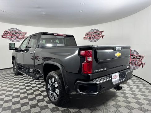 Used 2022 Chevrolet Silverado 2500 LTZ w/ Z71 Chrome Sport Edition AWD/4WD image 5