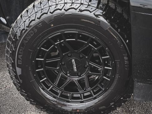 Used 2011 Chevrolet Silverado 1500 LT w/ Texas Edition RWD image 25