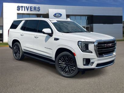 Used 2022 GMC Yukon SLT w/ SLT Premium Package