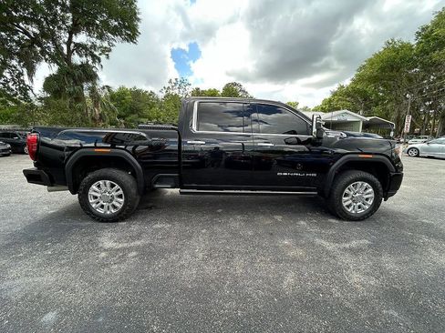 Used 2023 GMC Sierra 2500 Denali w/ Denali Ultimate Package AWD/4WD image 9