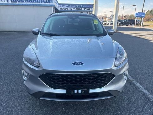 Used 2022 Ford Escape SEL w/ Class II Trailer Tow Package image 9