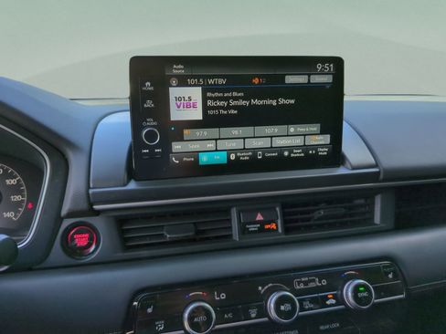 Used 2024 Honda Pilot EX-L image 25