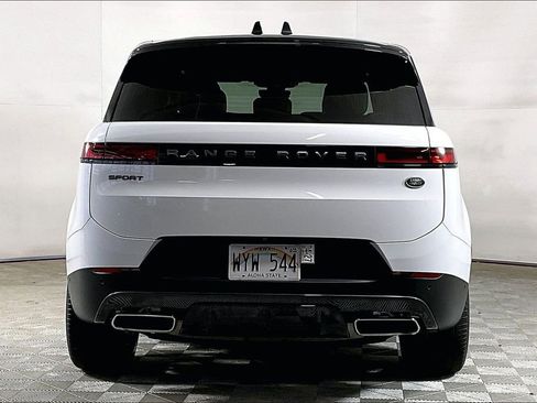 Used 2023 Land Rover Range Rover Sport SE AWD/4WD image 3