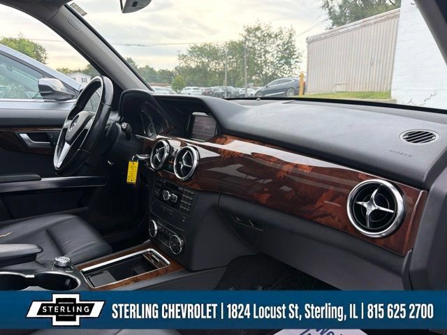 Used 2013 Mercedes-Benz GLK 350 4MATIC image 11
