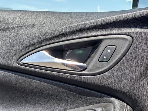 Used 2023 Buick Encore GX Preferred FWD image 42