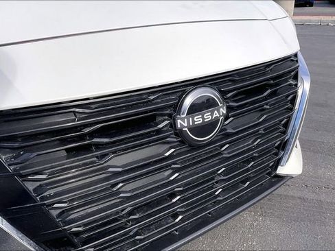 Certified 2023 Nissan Altima 2.5 SV image 30