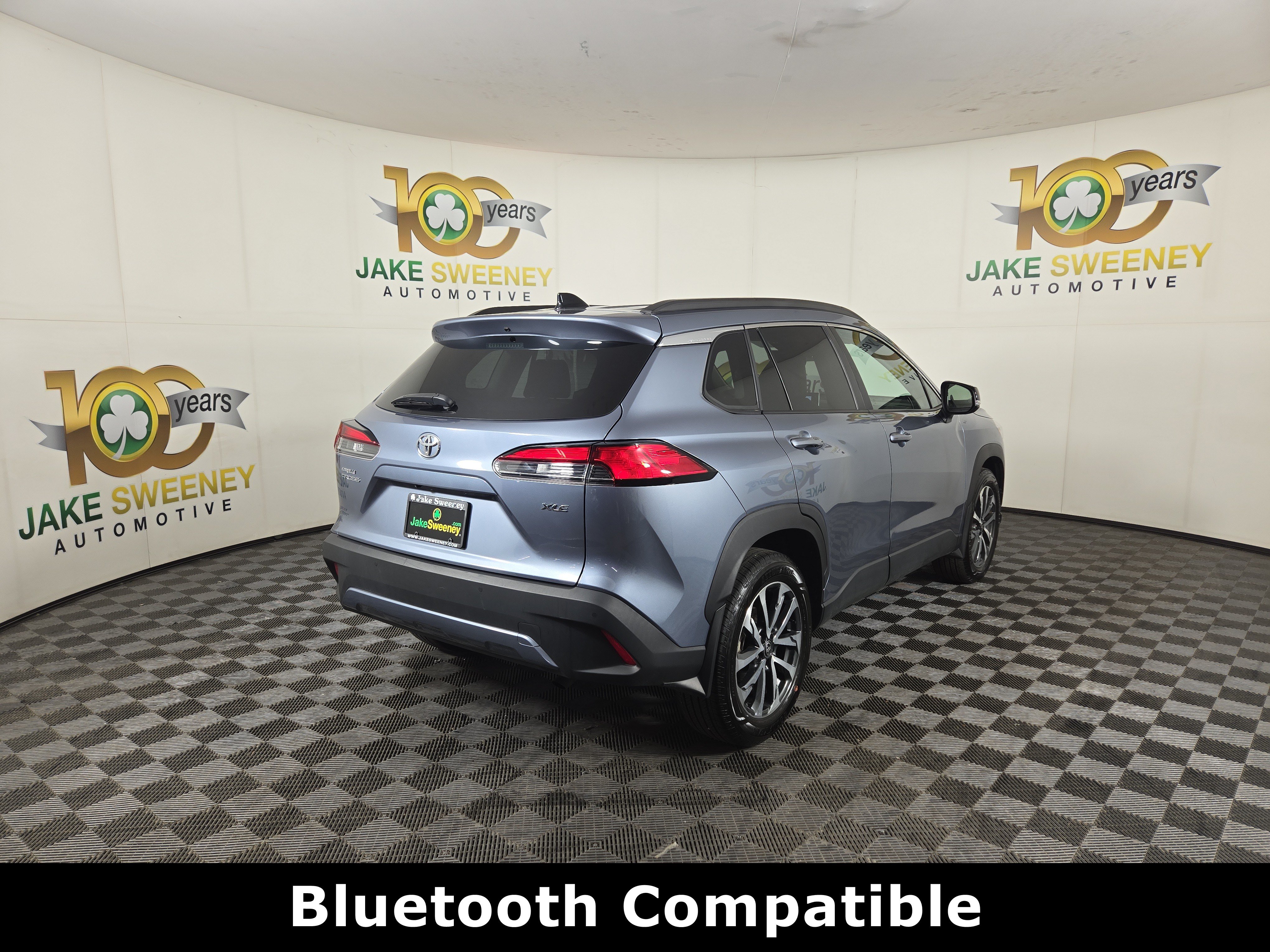 Used 2025 Toyota Corolla Cross XLE FWD image 9