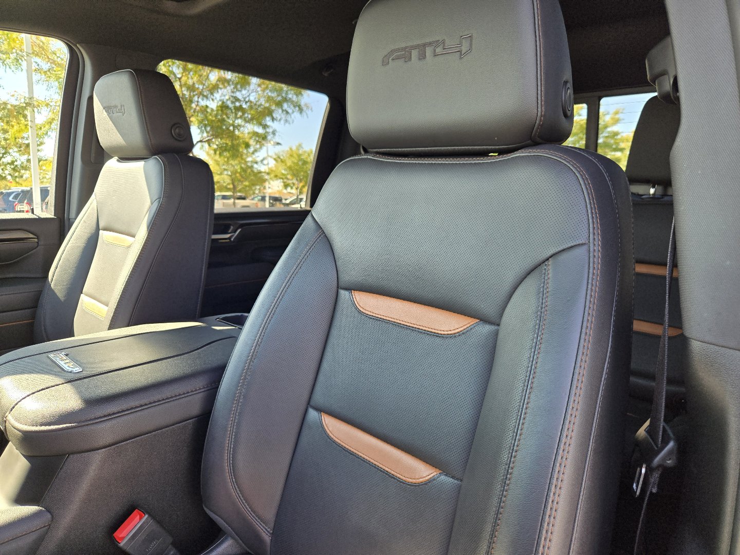 Used 2026 GMC Sierra 2500 AT4 AWD/4WD image 14